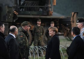 Merkel'den Gazi Kışlası'na ziyaret