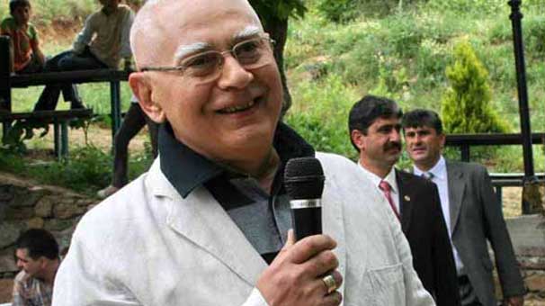 Araştırmacı yazar mezarlıkta intihar etti