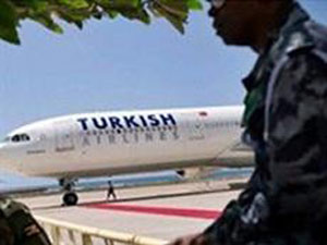 Uçağın kargosunda gizlenerek İran'a gitti!