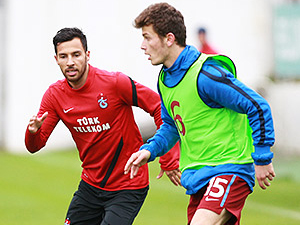 Hazırlık maçında Adrian ve Emre şov!