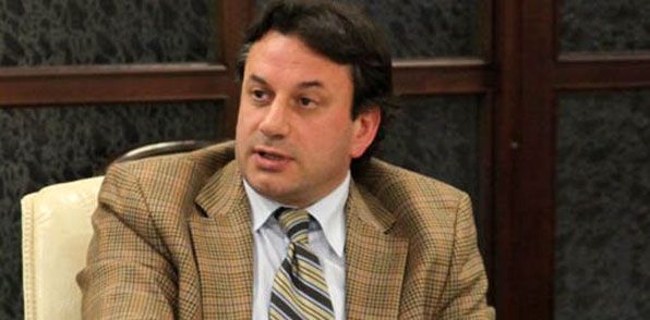 Yönetim ne yapıyor merak ediyorum