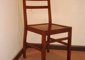 Vekillerden Yazara Saldırı