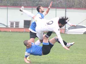 Kanuni evinde Ümraniye'ye mağlup oldu