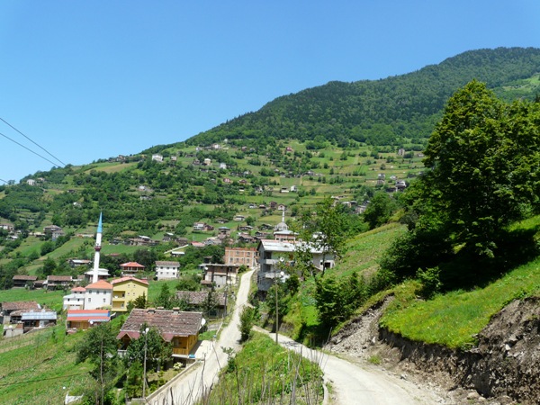 Çaykara'nın zenginlerin namı yayıldı!