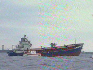 Karadeniz'de iki gemi çarpıştı