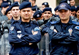 61. dakikada polis baskını