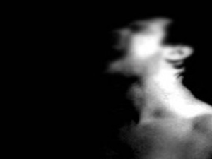 Vicdanı peşini bırakmadı