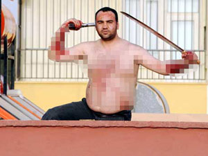 Tabanca ve döner bıçağıyla intihar girişimi !