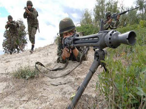 Erlerin silahlı şakası kanlı bitti