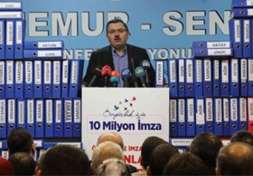 Memurlur başörtüsüyle mesaiye gidecek