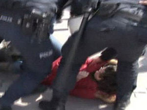 Üniversite'de arbede yaşandı