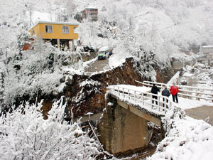 Giresun'da köylülerin köprü isyanı