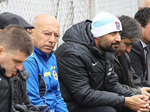 Kafkas kara kara düşünüyor