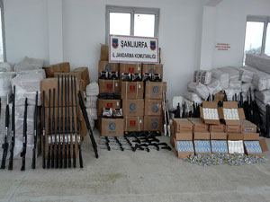 Cephanelik gibi köy..