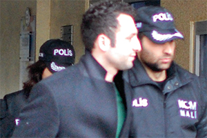 Bankacının oyunu bir telefonla bitti