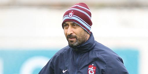 Bir Çiçek ile bahar gelmez