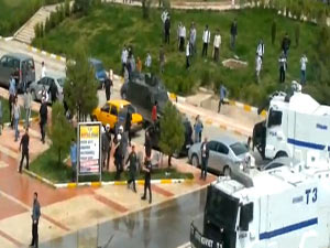 PKK ve Hizbullah yanlısı öğrenciler çatıştı