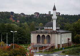 İsveç'te minareden ezana onay...