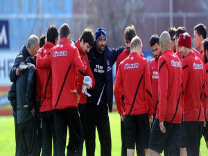 Giray antrenmana katılmadı