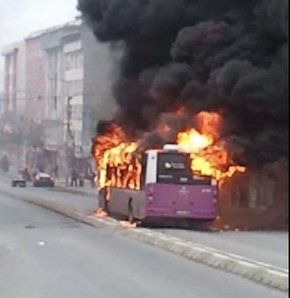 Yolcu otobüsüne molotof attılar