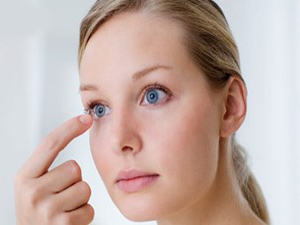 Renkli lensler reçeteyle satılacak