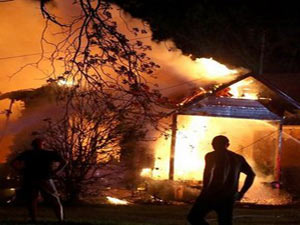 Texas'ta patlama en 60 kişi öldü