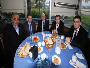 Şehit gazi yakınları yemekte buluştu