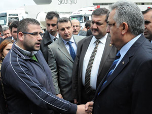 Bakan, bir umut bekleyen işçileri şoke etti