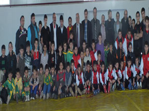 Akçaabat'ta güreş turnuvası düzenlendi