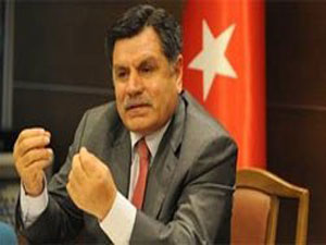 Resepsiyonda türbanlı avukat çıkışı