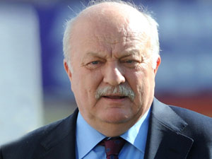 Şener Gökçek'i ziyaret etti