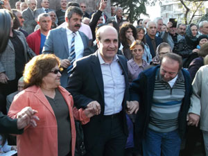 Davullu zurnalı horona dayanamadılar