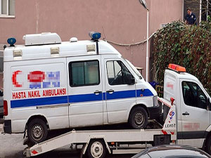 Ambulans şoförünü hastanelik etti