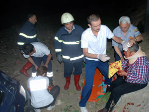 Rize'den aldığı otomobil ile kaza yaptı