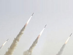 İsrail Suriye'yi vurdu !