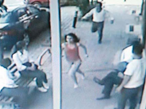 Öfkeli Kocasından Polis kurtardı