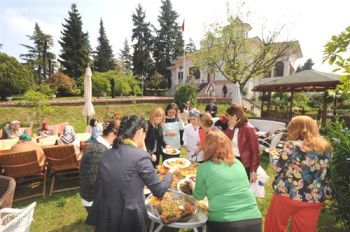 Kızılcık Huzurevi sakinlerini ağırladı