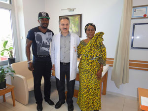 Zokora'nın annesi ameliyat oldu