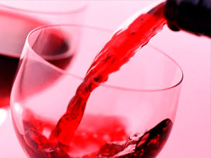 İçki ruhsatlarını valiler verecek