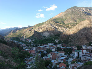 Yusufeli Barajı Tamamlanınca 150 Yıllık İlçe Tarih Olacak: 22 Bin Kişi Göç Ediyor