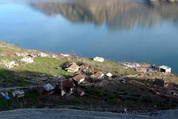 Türkiye'nin En Yüksek Barajı Geliyor: Yusufeli İlçe Merkezi Sular Altında Kalacak