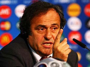 Platini tehdit etti