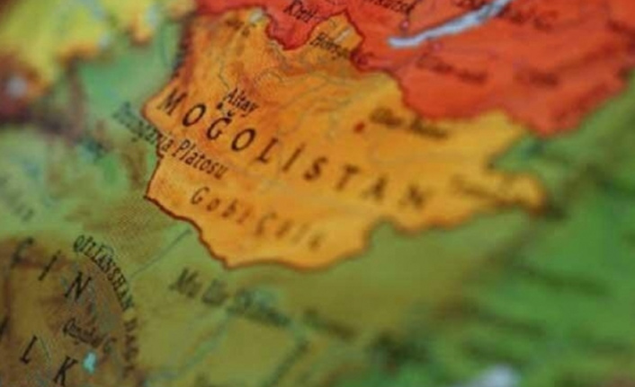 Moğolistan sandık başında
