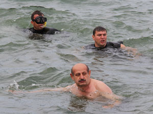 Rize'de başkan deniz sezonunu açtı