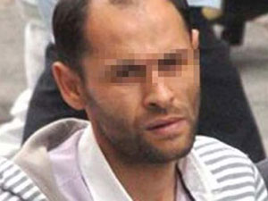 "Annemin yatağında sevişiyorlardı"