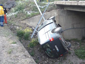 Geçit yolunda feci kaza 1 ölü