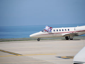 Çiçeği burnunda yönetici Trabzon'a böyle indi