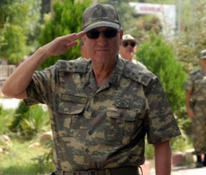 Kara Kuvvetleri Komutanı Sınırda