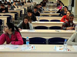 AÖF öğrencileri isyan ediyor