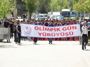 Trabzon'da Olimpik Gün yürüyüşü